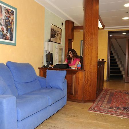 Hotel Valentini Inn Foligno Exteriör bild