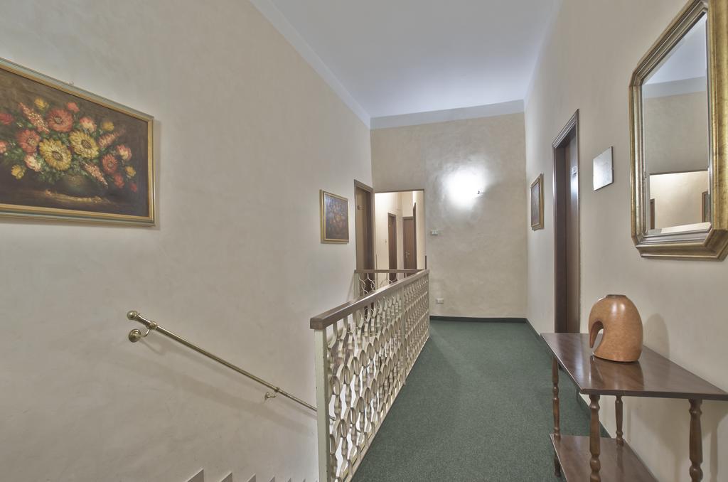 Hotel Valentini Inn Foligno Exteriör bild