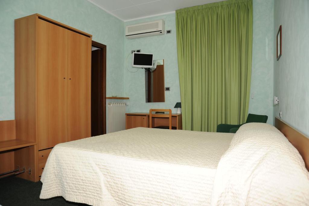 Hotel Valentini Inn Foligno Rum bild